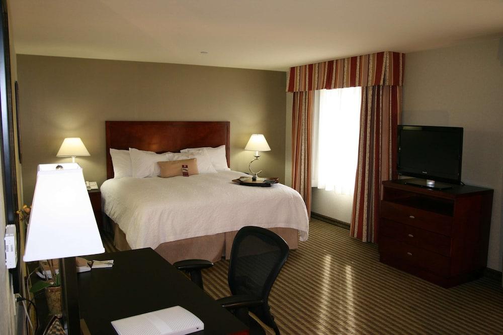 Hampton Inn Visalia Exteriör bild