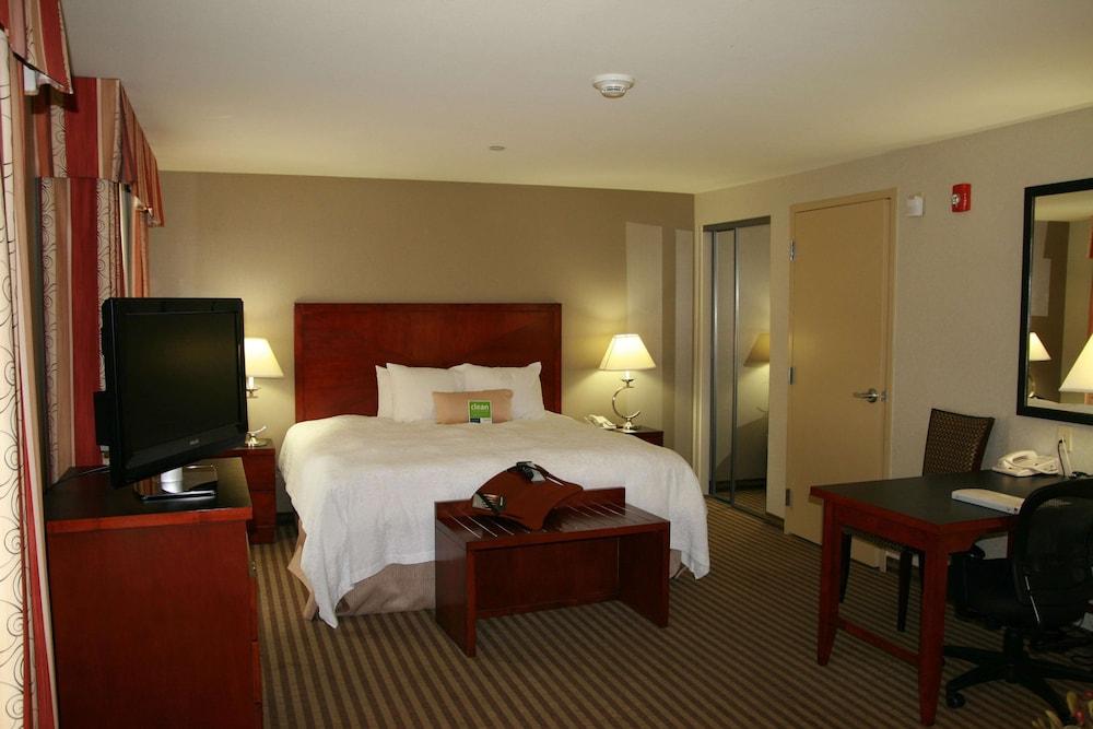 Hampton Inn Visalia Exteriör bild